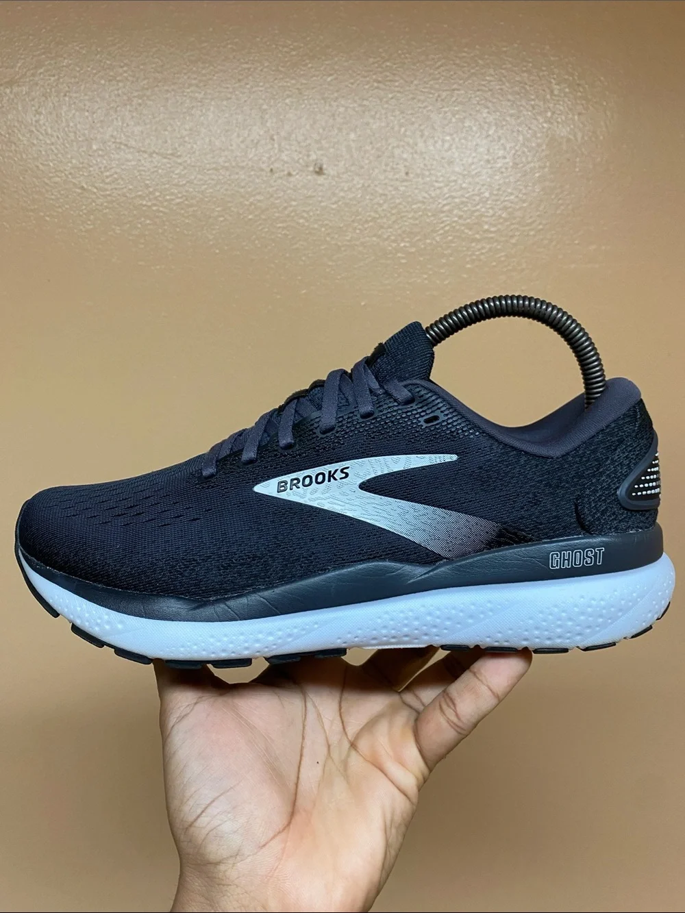 Brooks Ghost 16 Women's Running Sneakers “Black/Grey/White” Size 9.5 Medium
